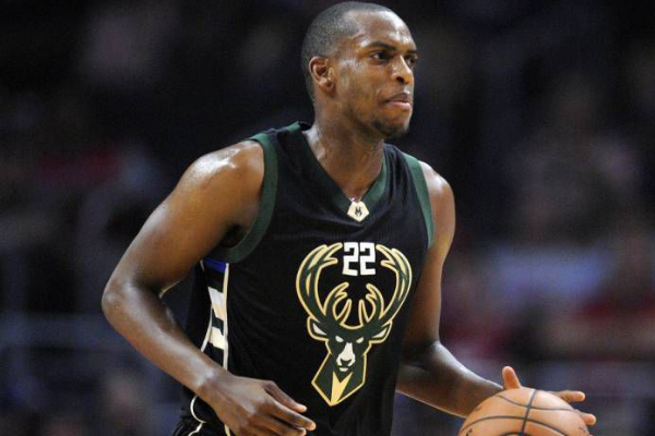 内引发广泛 内引发广泛