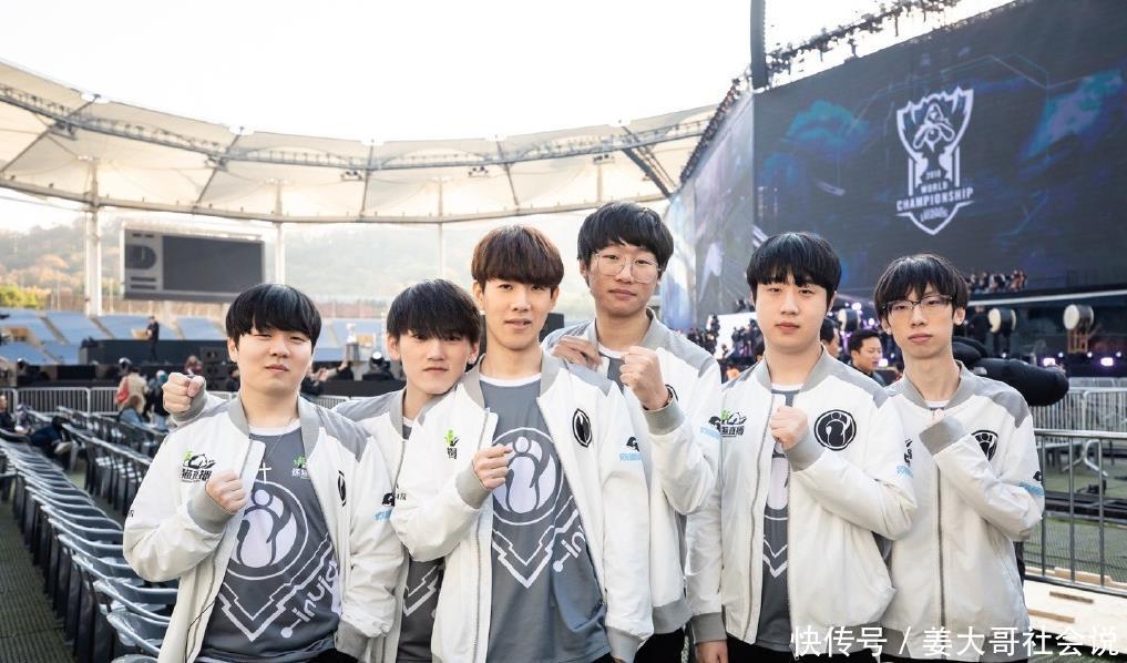 他在休赛期 他在休赛期