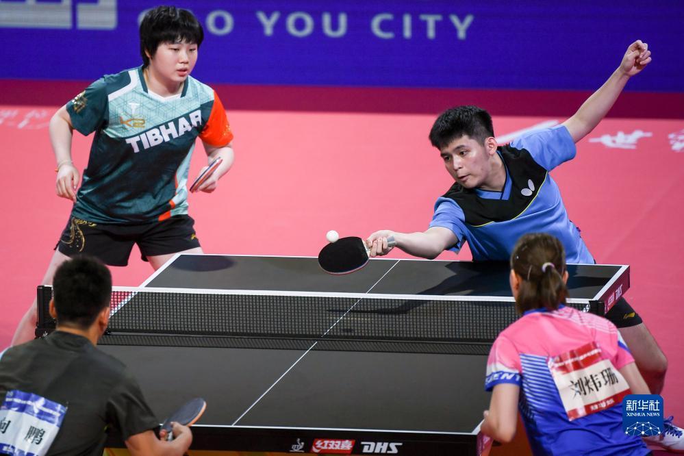 在这个充满 在这个充满